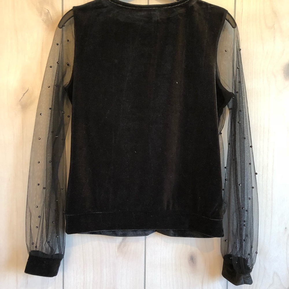 🆑CLOSING SALE!! Black Velvet Top - Picture 5 of 6